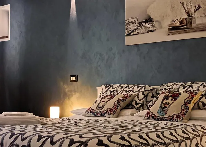 La Jacaranda Rooms