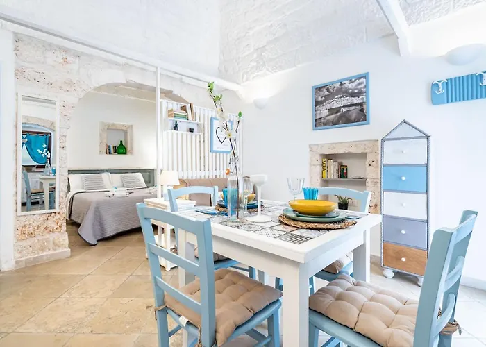 Vico di Ostuni Apartments by Typney