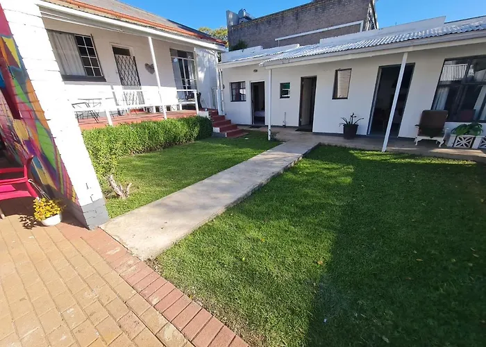 Hostel: Melville House
