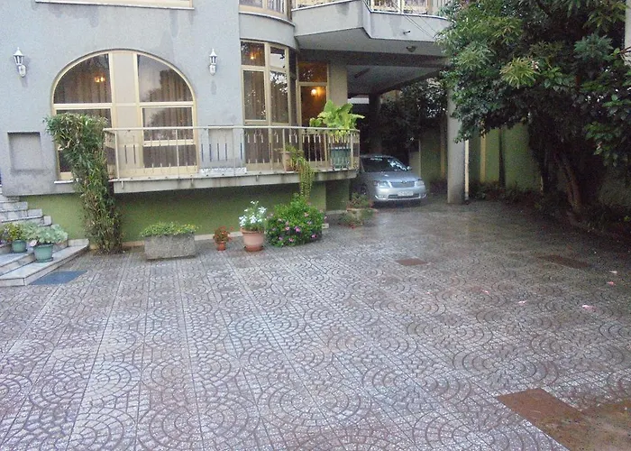 Weygoss Guest House