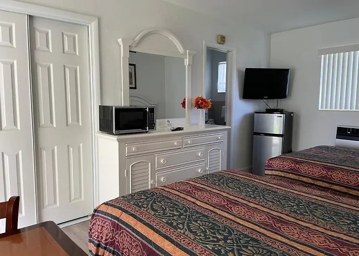 Airport Hotel: Shell Motel Hollywood