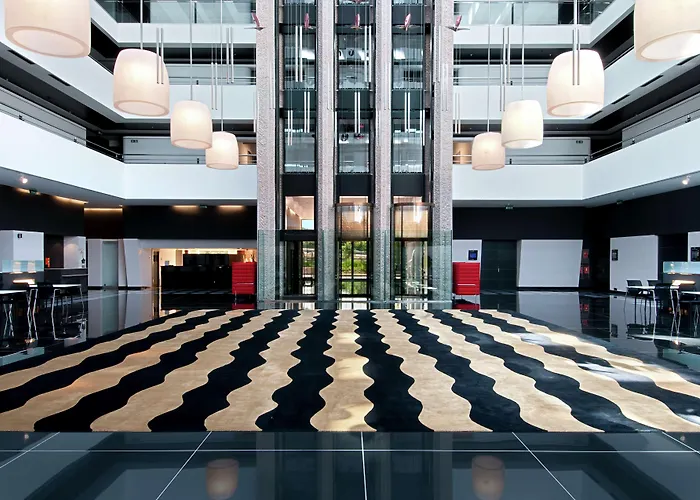 Hotel con piscina: Hilton Madrid Airport