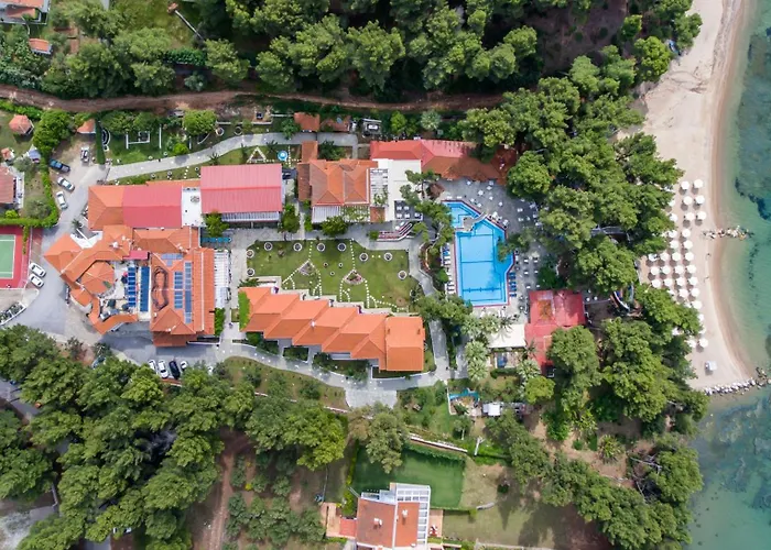 Strandhotel: Porfi Beach Hotel