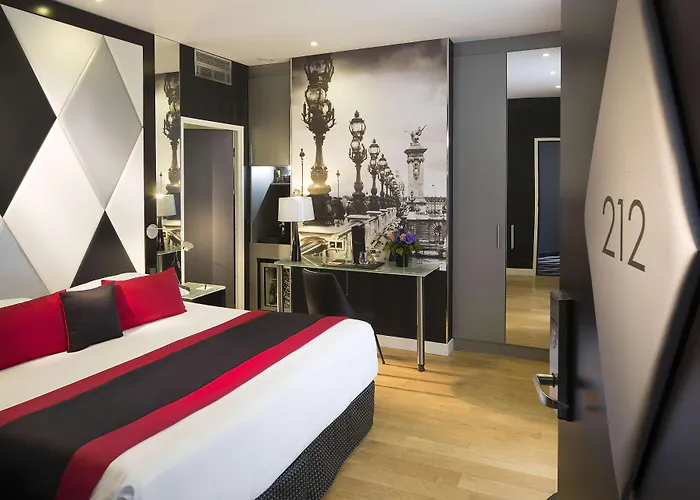 L'Empire Paris - Louvre