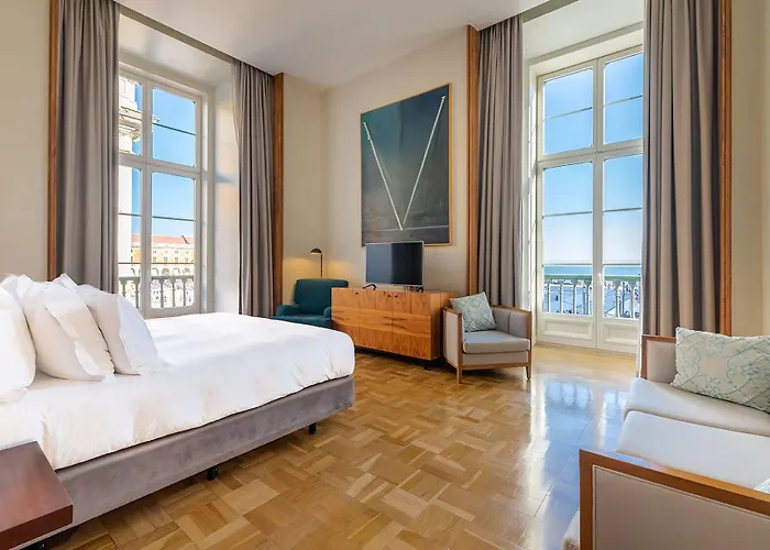 Hotel Con Piscina Pousada De Lisboa - Small Luxury s Of The World