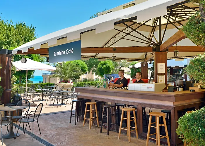 Family resorts Marina Grand Beach