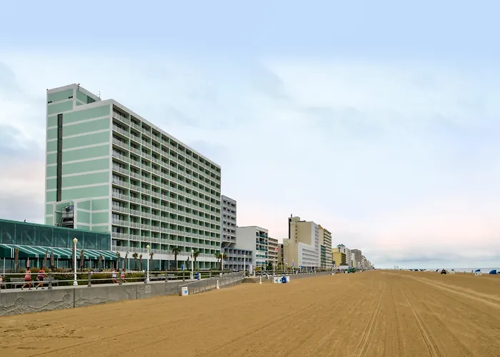 Hotel with Tennis: Holiday Inn Va Beach-Oceanside 21St St By Ihg