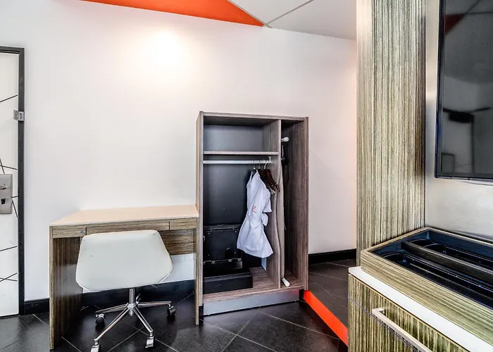 Pet Friendly hotel: The Moment Hotel