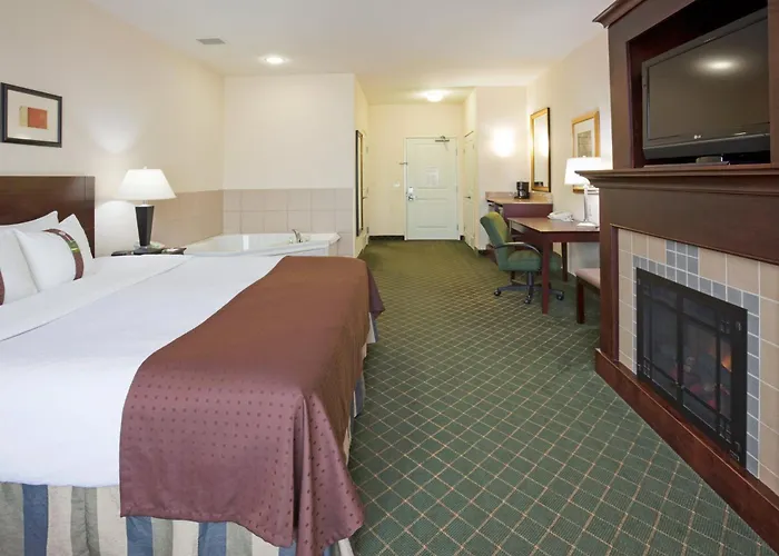 Holiday Inn Conference Center Marshfield By Ihg
