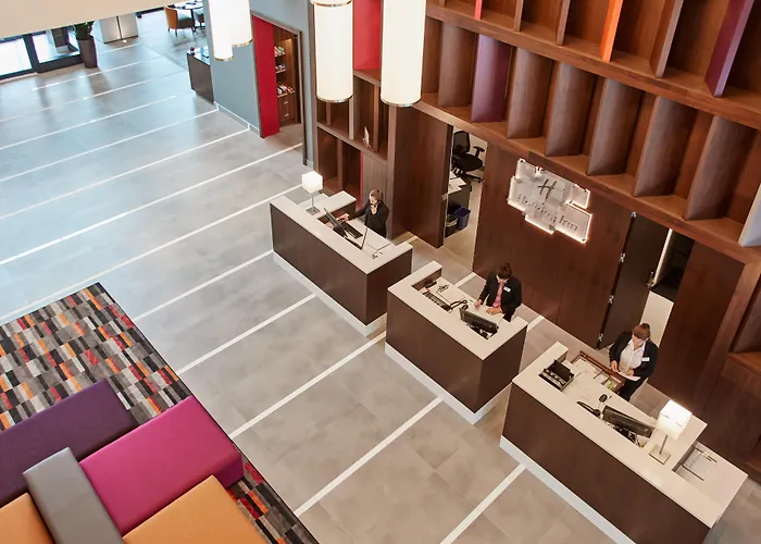 Hotels With Four Stars Holiday Inn & Suites - Montreal Centre-Ville Ouest By Ihg