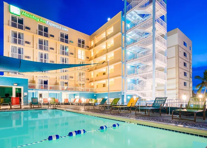 3 star hotel: Holiday Inn Express & Suites Nassau By Ihg