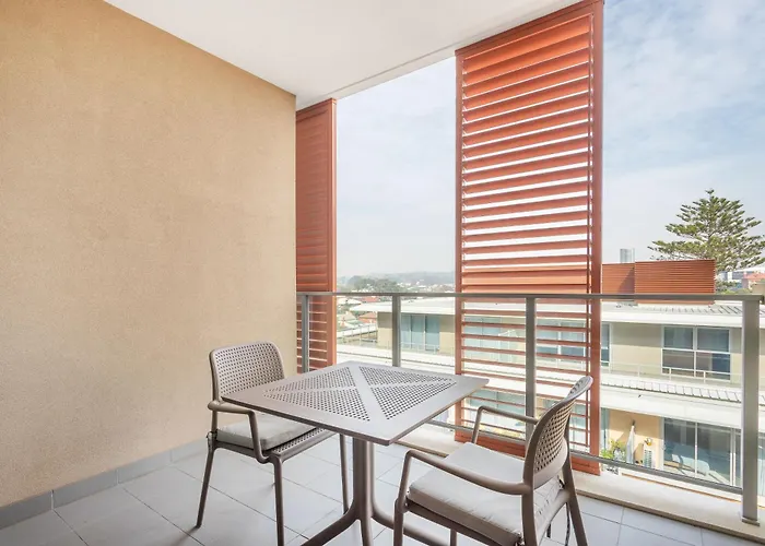 Luxury hotel only: Nautica Residences Fremantle