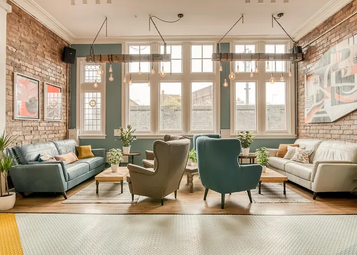 Pet Friendly hotel: Malacuna Birmingham