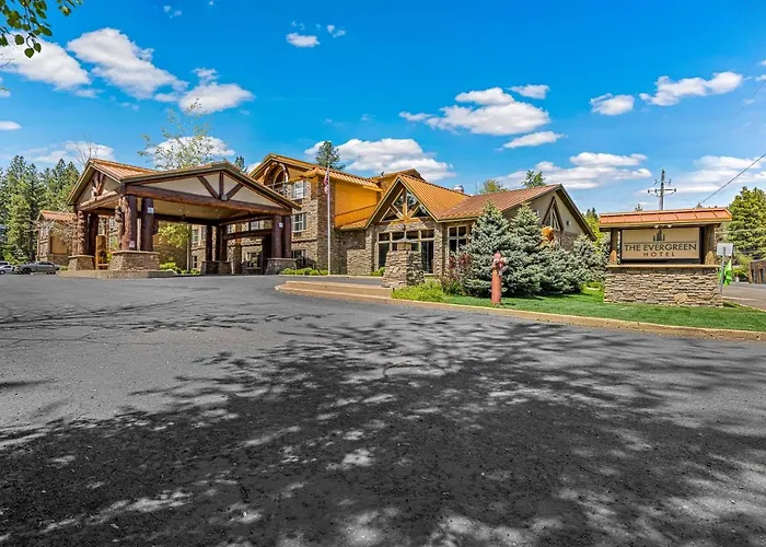 Family Hotel: The Evergreen Hotel