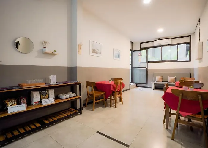 Cheap hotel: El Ora Hotel & Eatery Labuan Bajo
