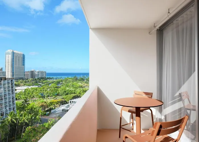 The Ambassador Hotel Of Waikiki, Tapestry Collection By Hilton