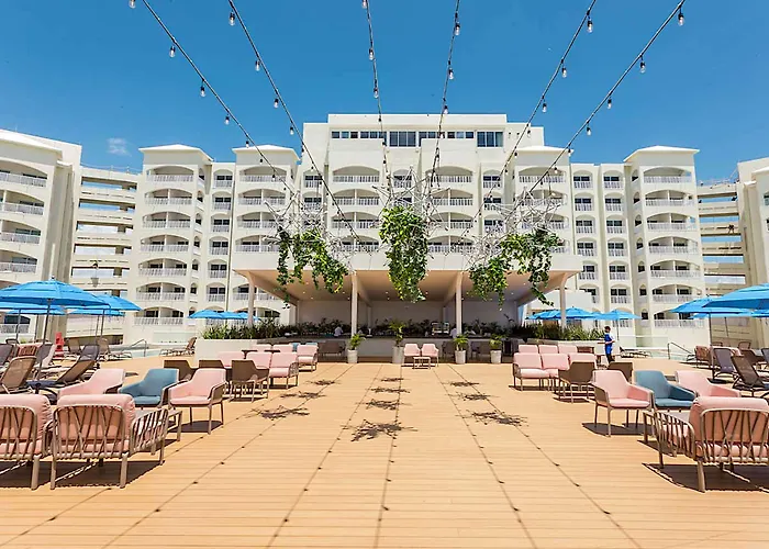 Hilton Cancun Mar Caribe All-Inclusive