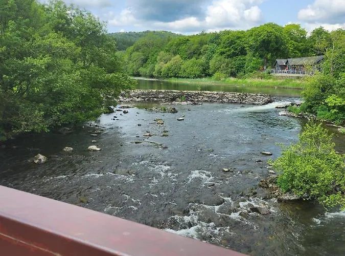 Lakeland Village