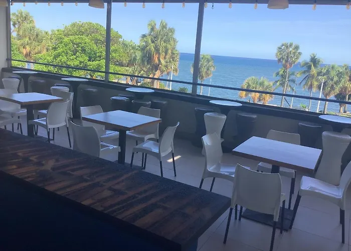 Cheap hotel: Hotel Blue Malecon