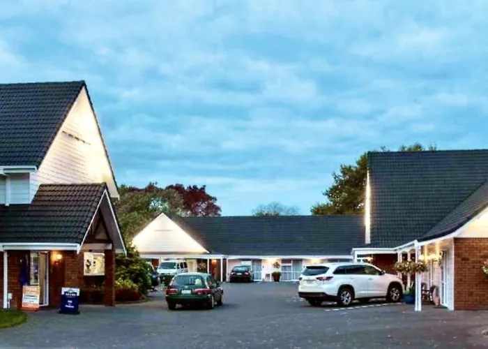 Palm Court Motor Inn