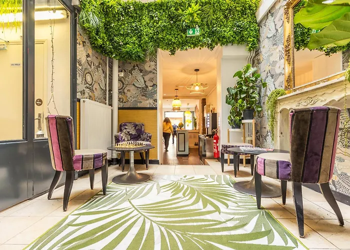 Hotel nahe College: Young And Happy Latin Quarter By Hiphophostels