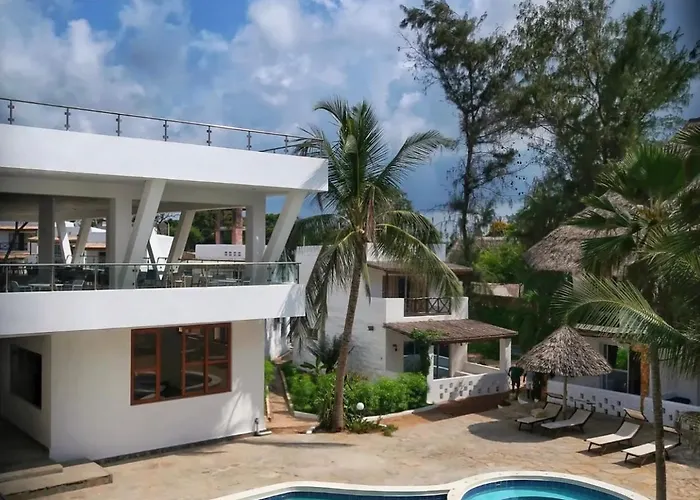 Barracuda Inn Resort