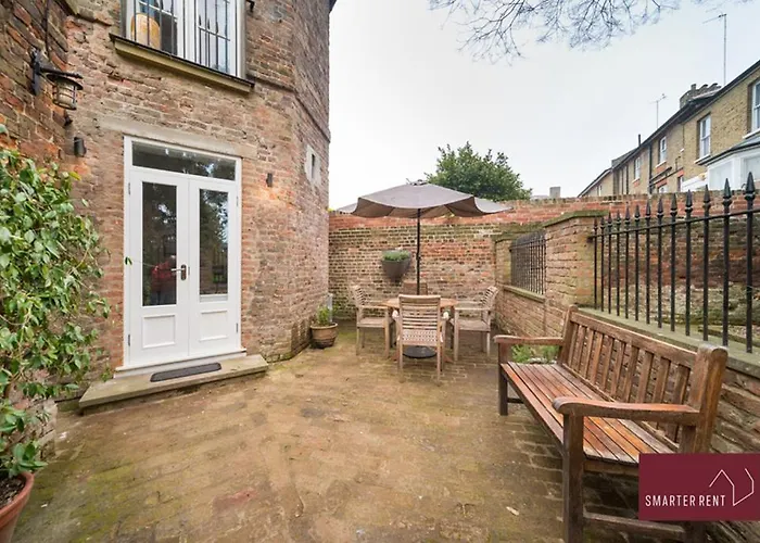 Villa: The Gazebo