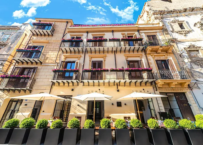 Jacuzzi hotel: Casa Nostra Luxury Suites & Spa