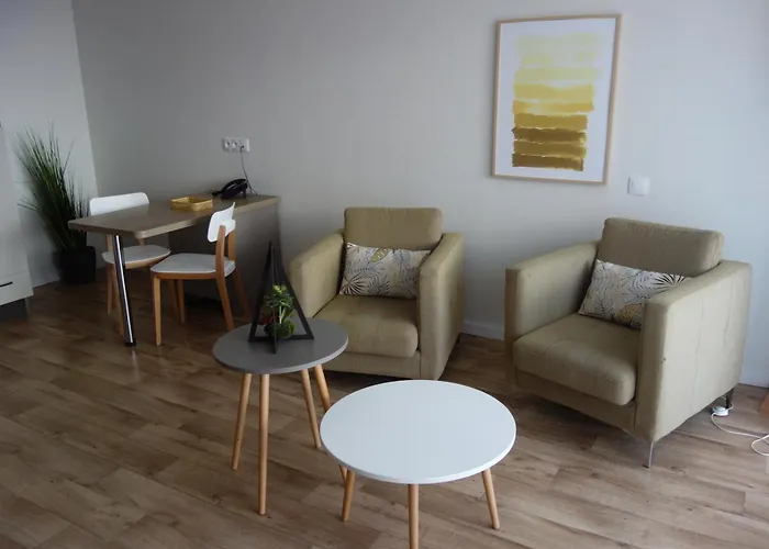 Hôtel accueillant les animaux: DOMITYS - Le Fil de Soie