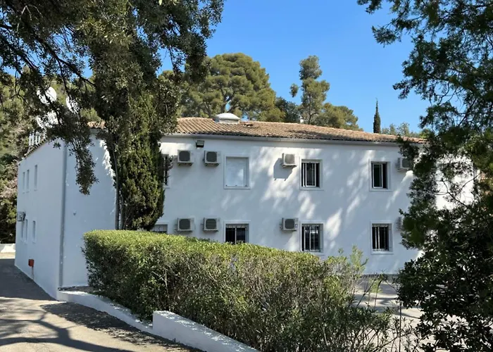 Hotel Du Rocher