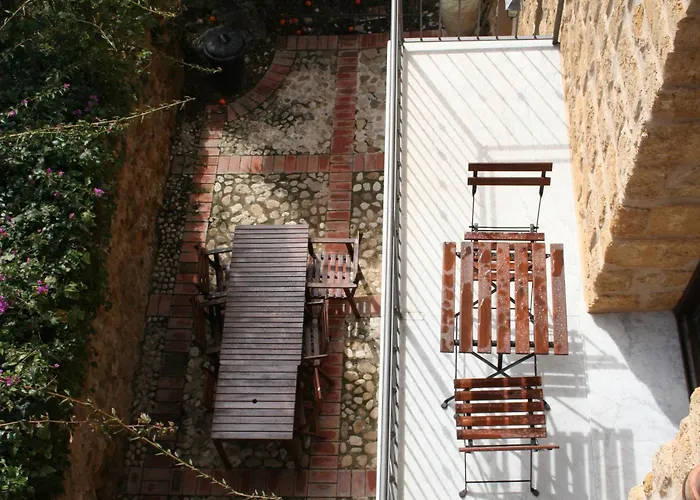  Bamboo Luxury B&B