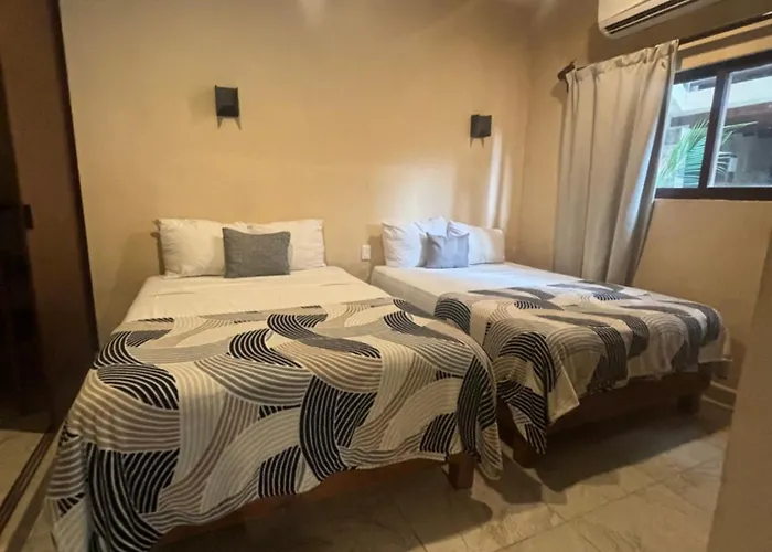 Cheap hotel: Suites Villas El Jardin