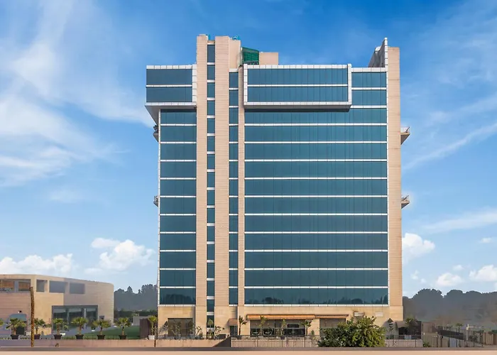 Best Selfcatering Golden Suites Gurgaon Inde s