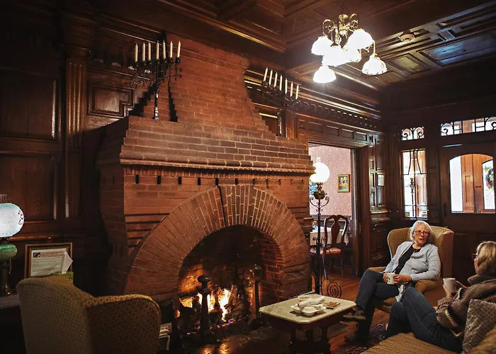 Bed and Breakfast Cedar Crest Inn