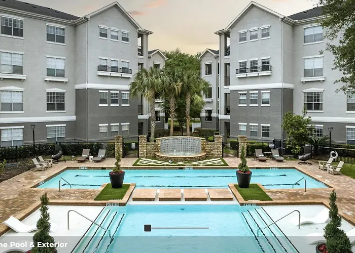 Hidden Gem At Med Center 2Br & 2Ba Apartment
