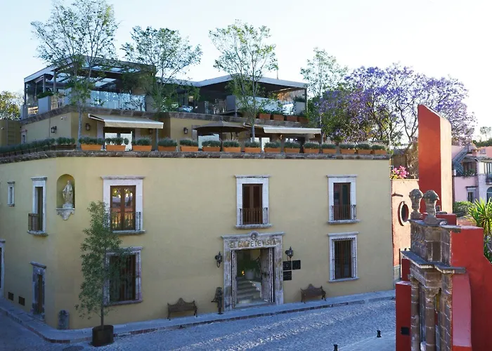 In Luxury hotels El Golpe De Vista