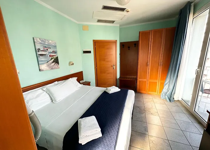 3-Sterne-Hotel: Hotel Kennedy