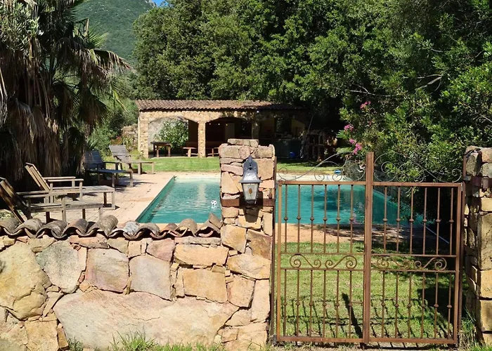 Maison De Caractere Avec Piscine