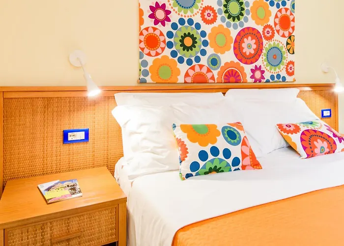 Central hotel: Sharon House