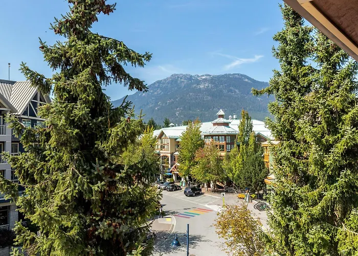 Vacation rental: Tyndall Stone Lodge By Whiski Jack