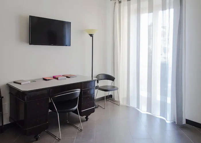 Hotel near College: Ponticello Apartments
