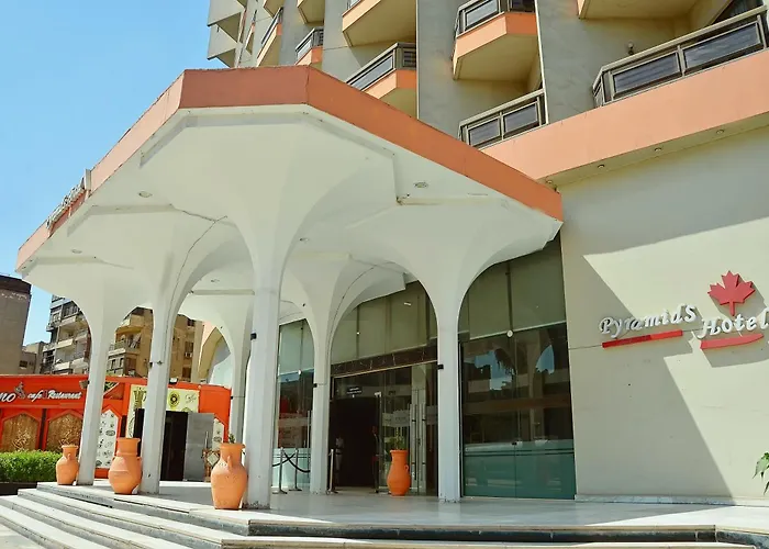 Aracan Pyramid Hotel