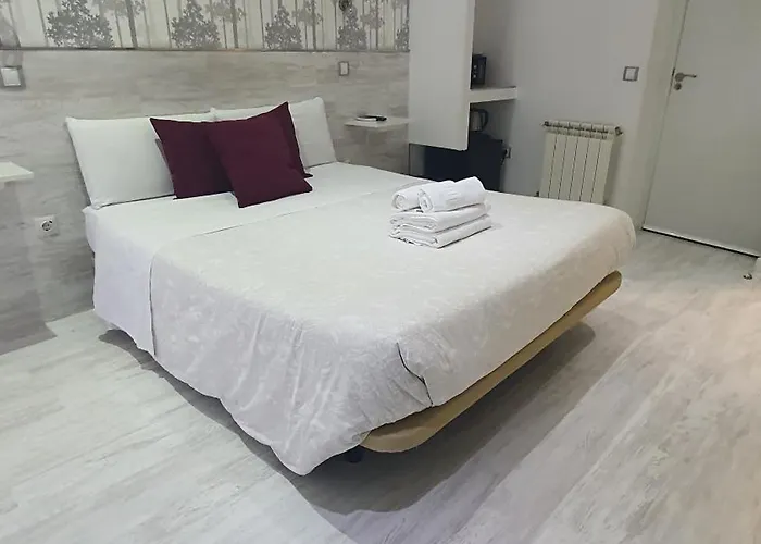 Alojamento com o café da manhã Apenas: Hostal Met Madrid