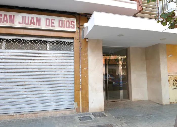Hotel cerca del colegio: Playa Rosa Valencia