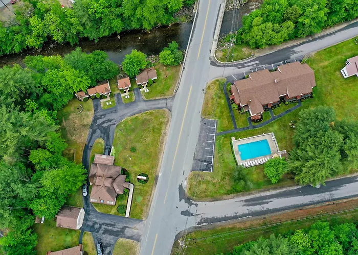 Motel: Riverbank Motel And Cabins Managed By Vacasa