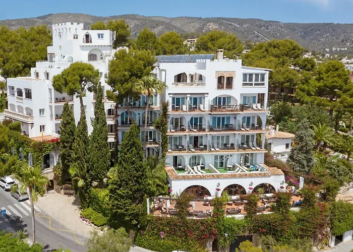 Pet Friendly hotel: Hotel Bon Sol Resort & Spa