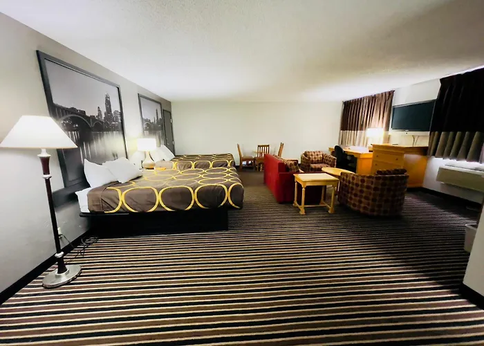 Golf hotel: Super 8 By Wyndham Shakopee