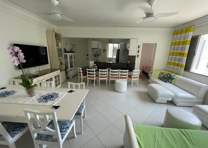 Maré Mansa a 30 metros da praia Mansa em Caiobá com Wifi