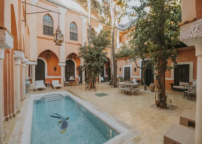 Le Perroquet Bleu Suites & Spa