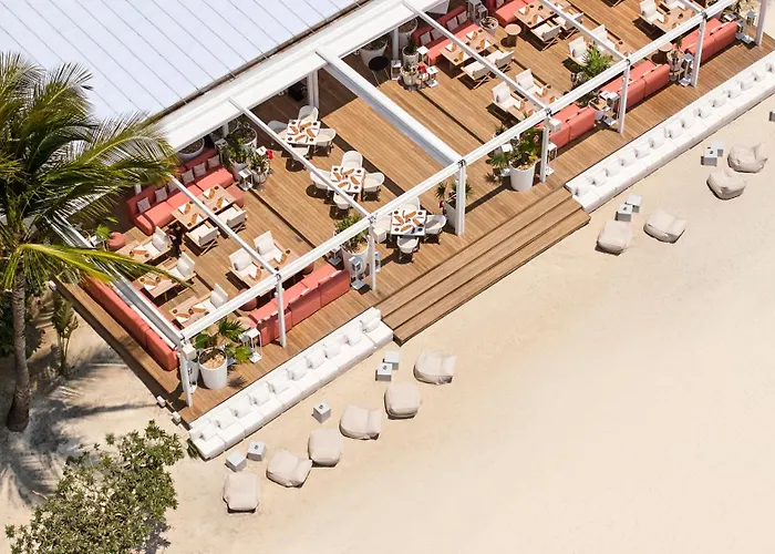 Lux* Belle Mare Resort & Villas